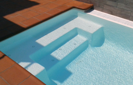 piscina-poliester-mini-swimspa-autoportante-1