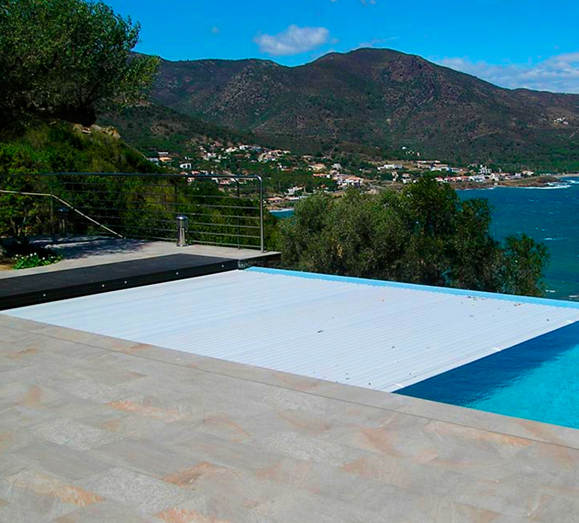 persiana-sumergida-piscina-2